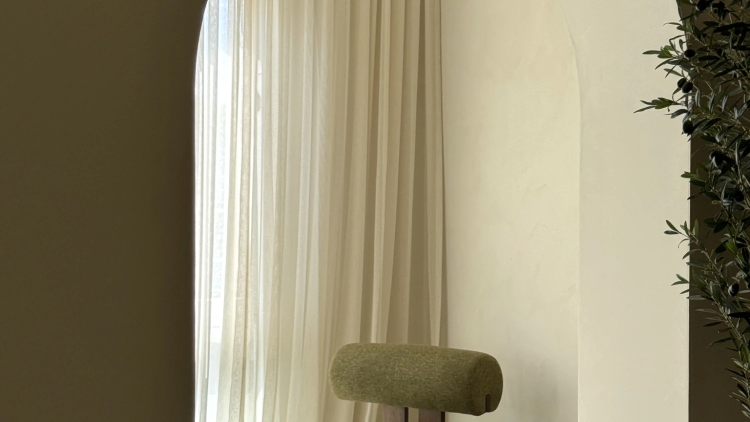 Detail De Ontwerpboer wand betonlook